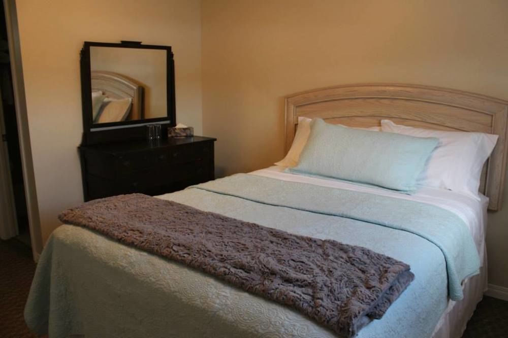 Honeycomb Bed & Breakfast Onanole Extérieur photo