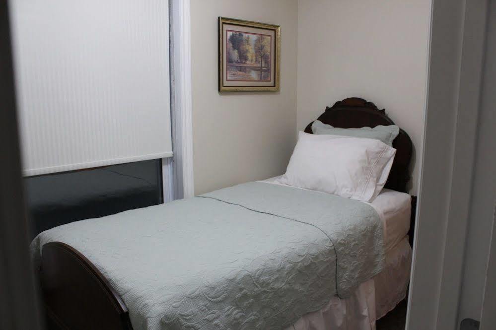 Honeycomb Bed & Breakfast Onanole Extérieur photo